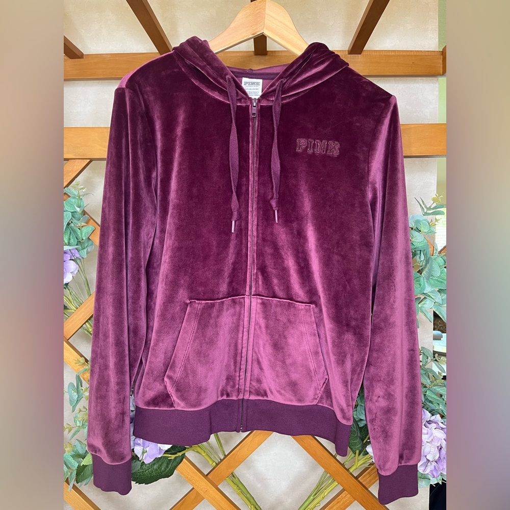 PINK Victoria’s Secret velvet zip up jacket size S like new cute comfy& elegant